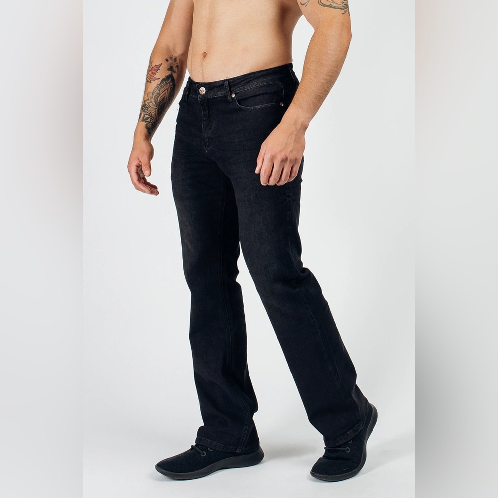 Barbell Apparel Men’s Boot-Cut Athletic Fit Jeans NWT